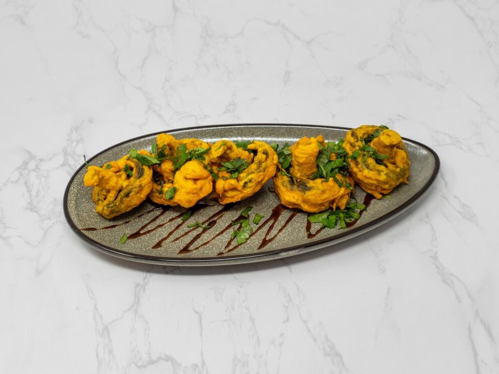 Golden vegetable pakora